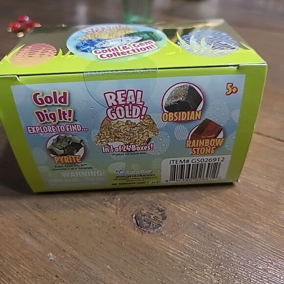 gold & Gem Collection - Picture 3 of 7